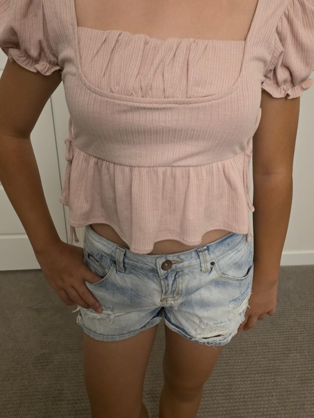 Molo Ribbed Peplum Crop Top in Dusty Pink